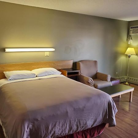 Fort Saskatchewan Stars Inn - Motel מראה חיצוני תמונה